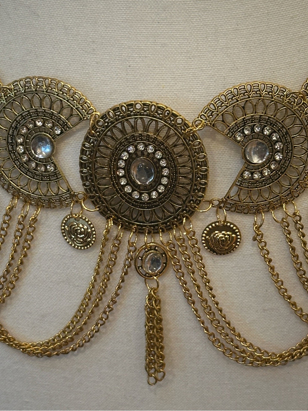 Gold Tone Filigree Charm & Crystal Drop Statement Waist Chain Belt NEW! - Picture 6 of 8